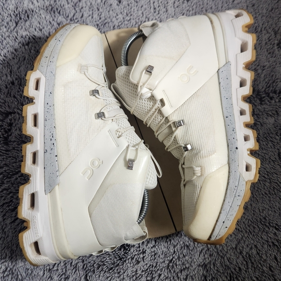 On Cloud Cloudtrax Undyed Water Repellent Hiking Shoe Women's Size 9.5 - Picture 5 of 9